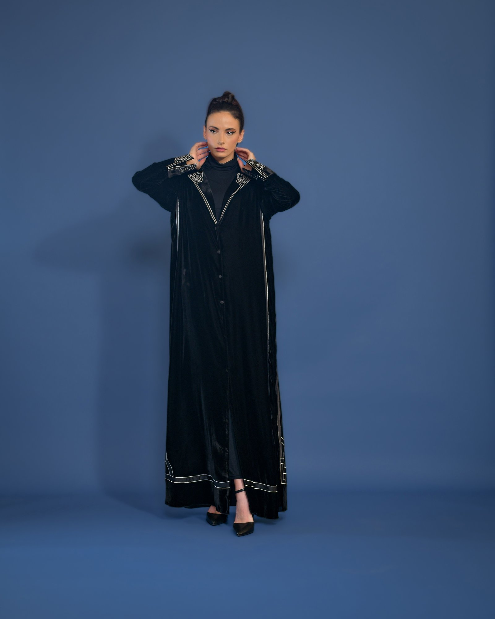 www.thescenestealer.com|+97433162302